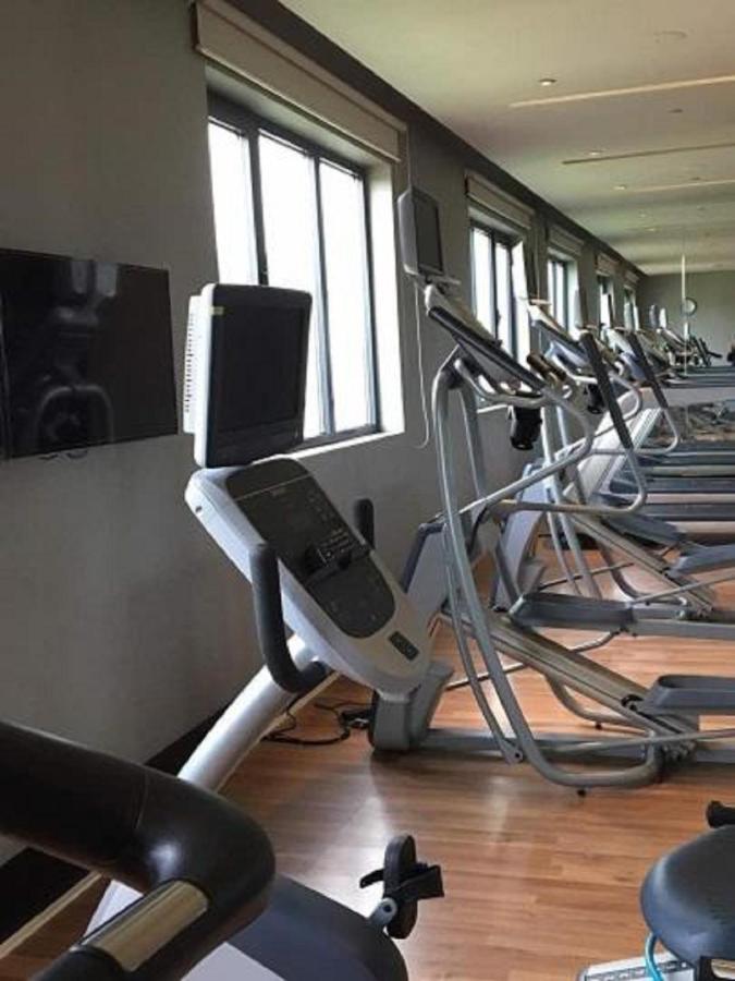 Vivanta Guwahati Bagian luar foto