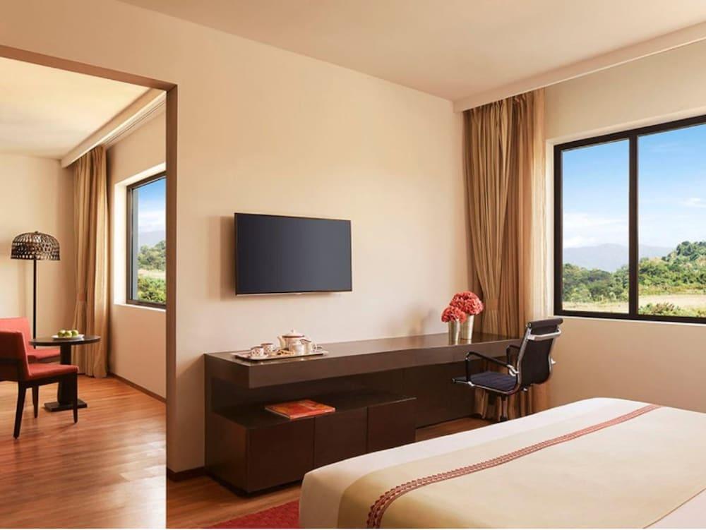 Vivanta Guwahati Bagian luar foto