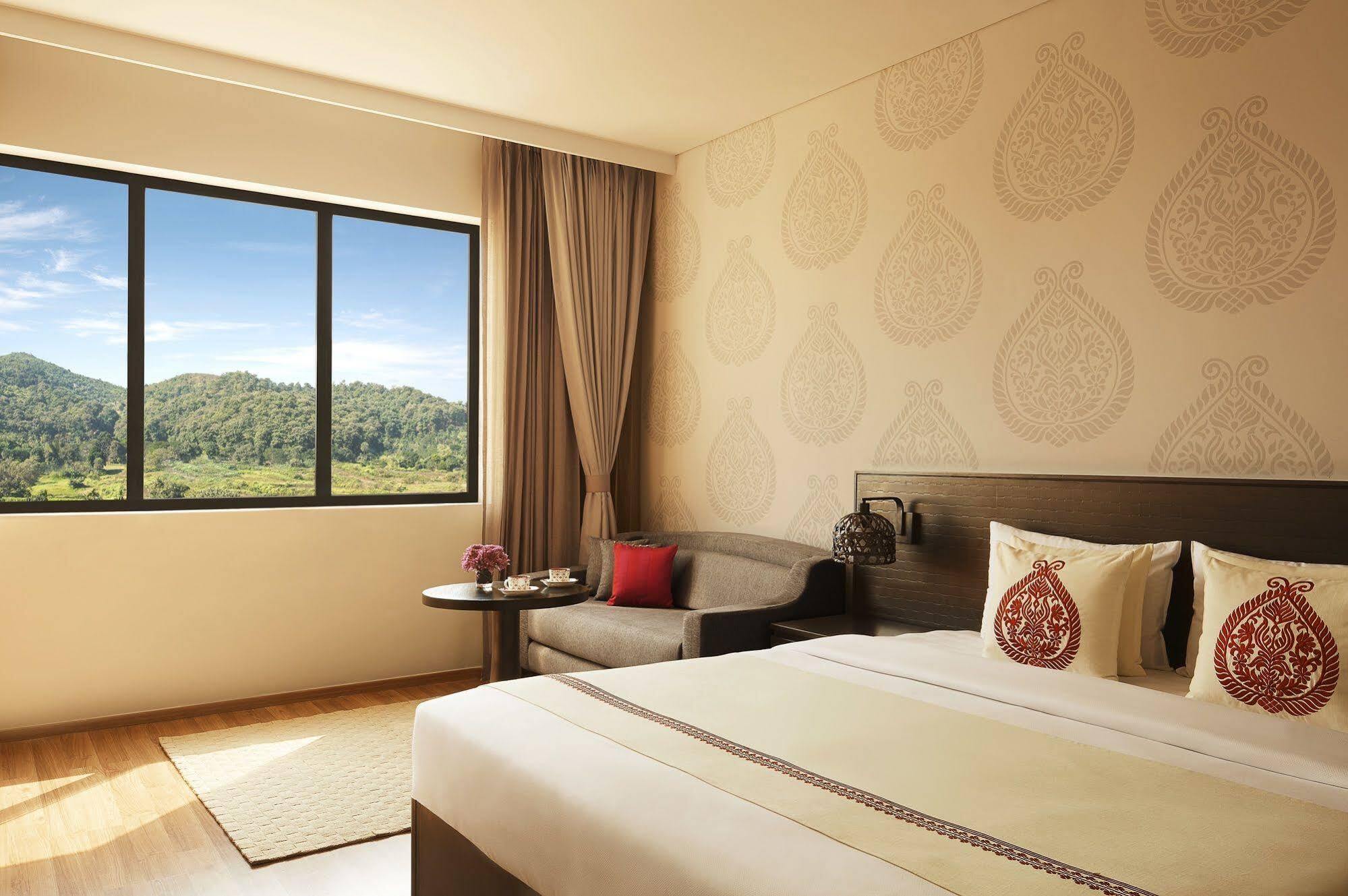 Vivanta Guwahati Bagian luar foto