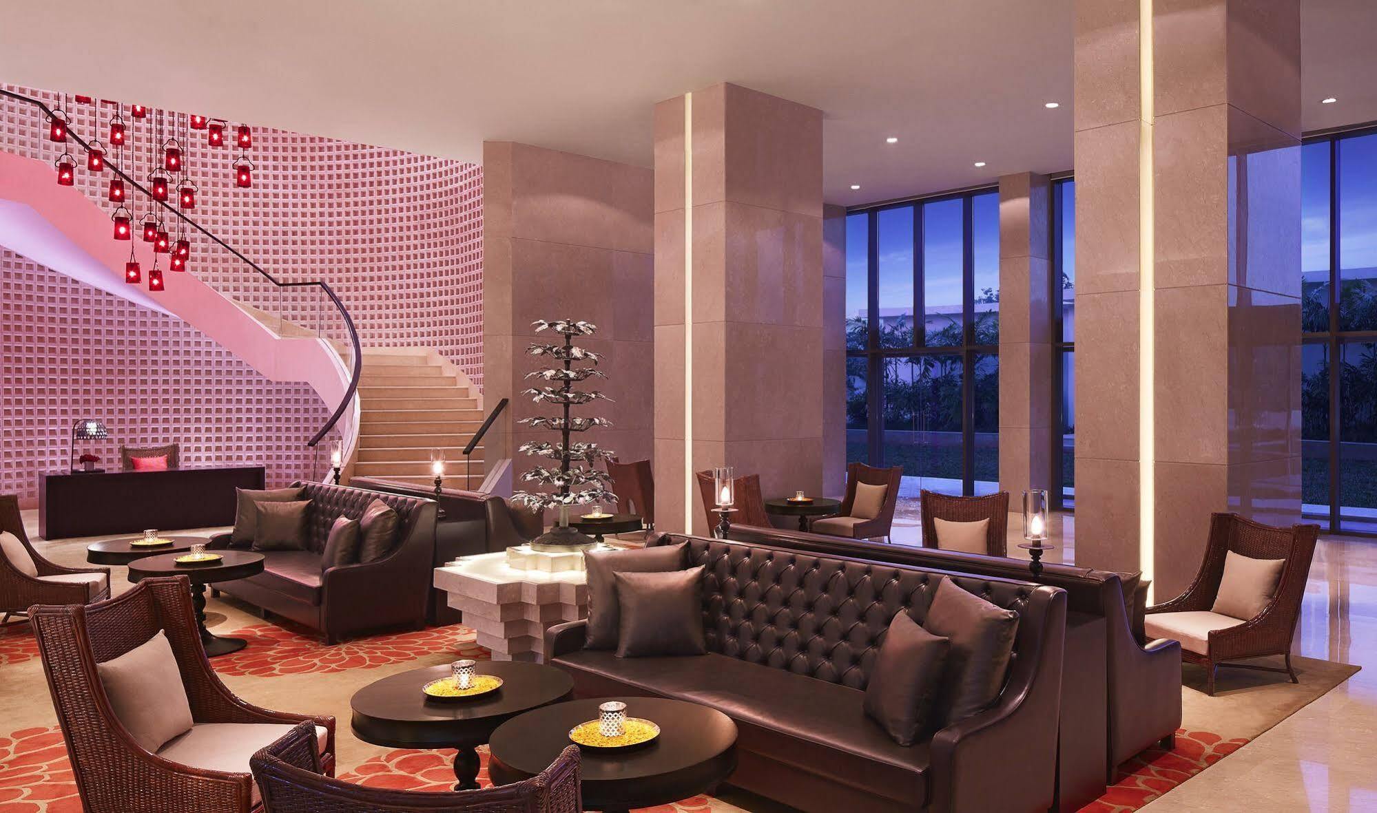 Vivanta Guwahati Bagian luar foto